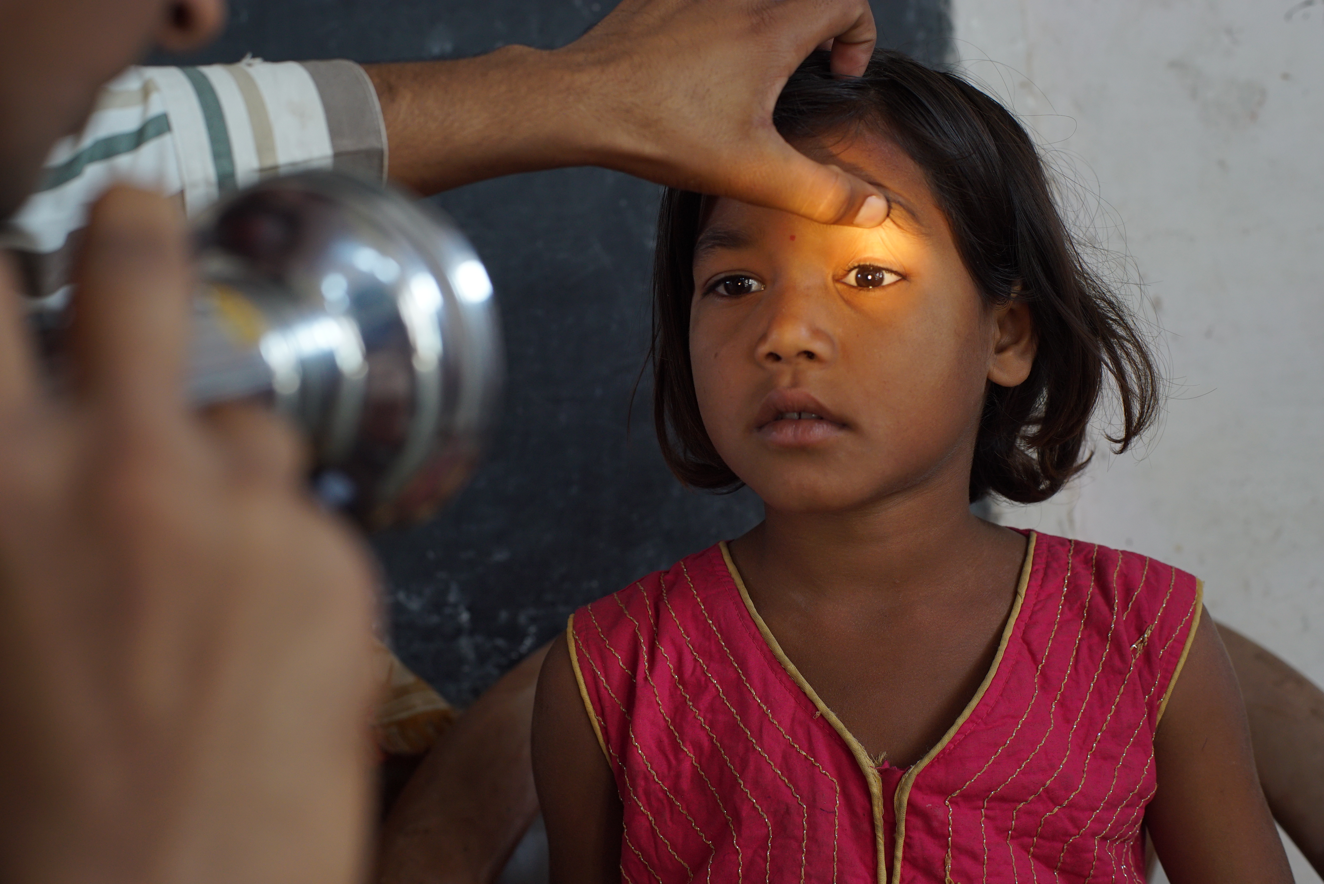 School screening programme. INDIA. (c) GEOFF BUGBEE