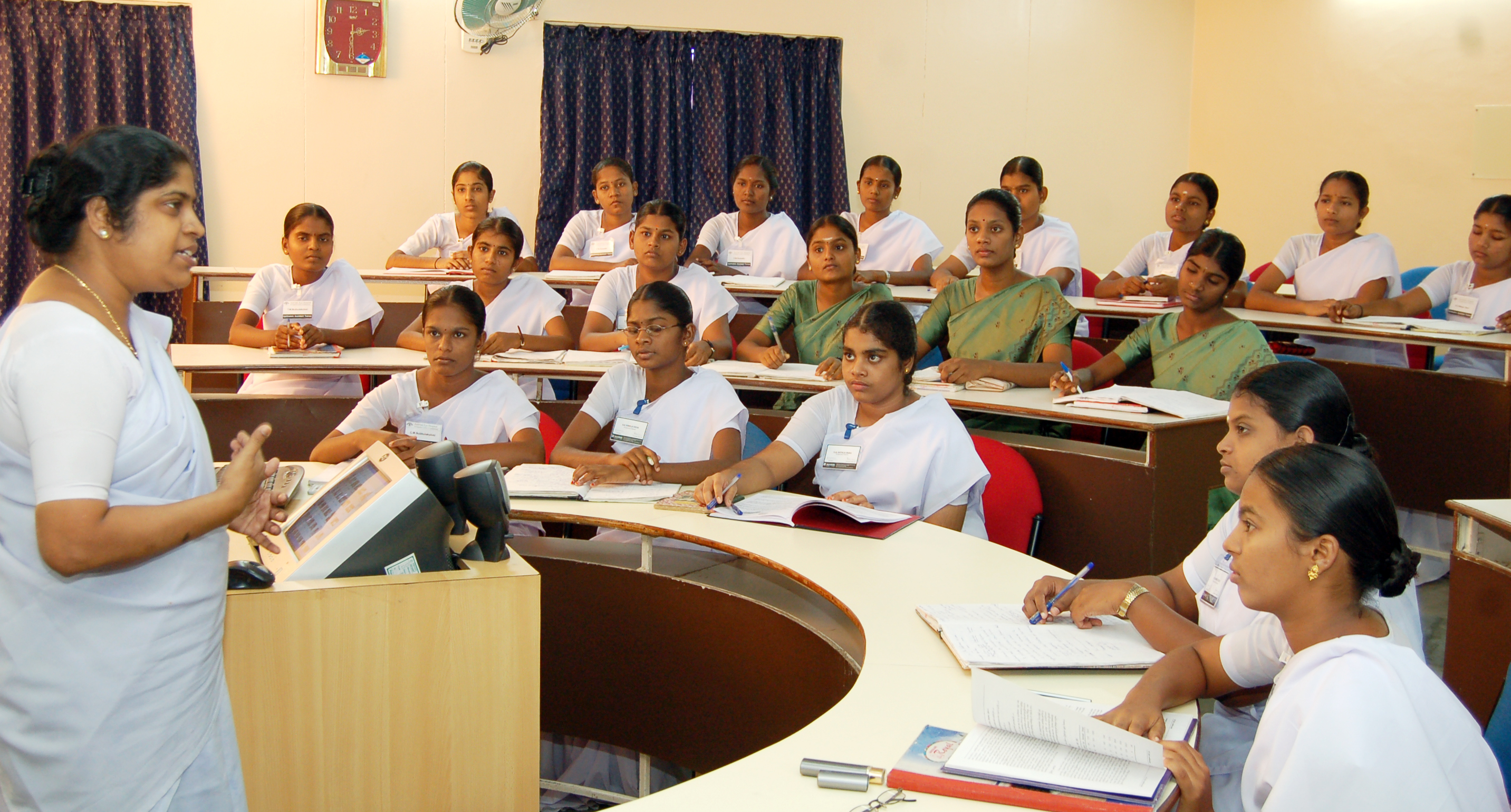 Mid-level Ophthalmic Personnel Training at Aravind Eye Care Systems, Chennai. INDIA (c)ARAVIND EYE CARE SYSTEMS