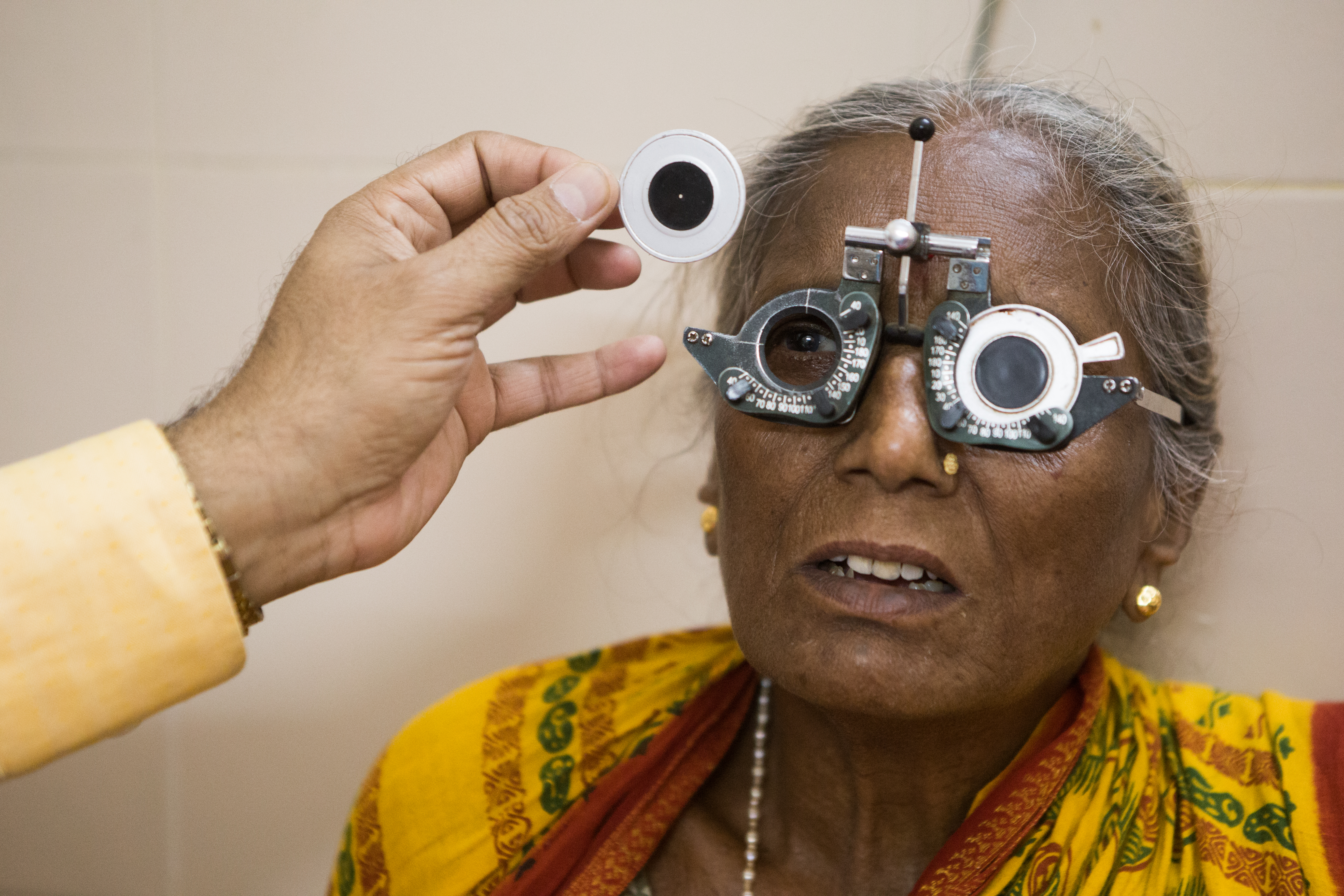 A patient getting checked for refraction. INDIA ©RAJESH PANDEY, DRROP INDIA INITIATIVES