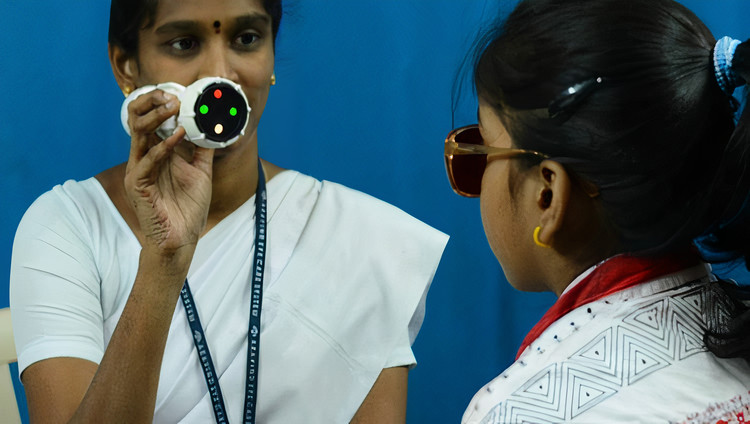 Assessment of binocularity using Worth’s four dot test. Photo Credit: Sasipriya, Aravind Eye Care System