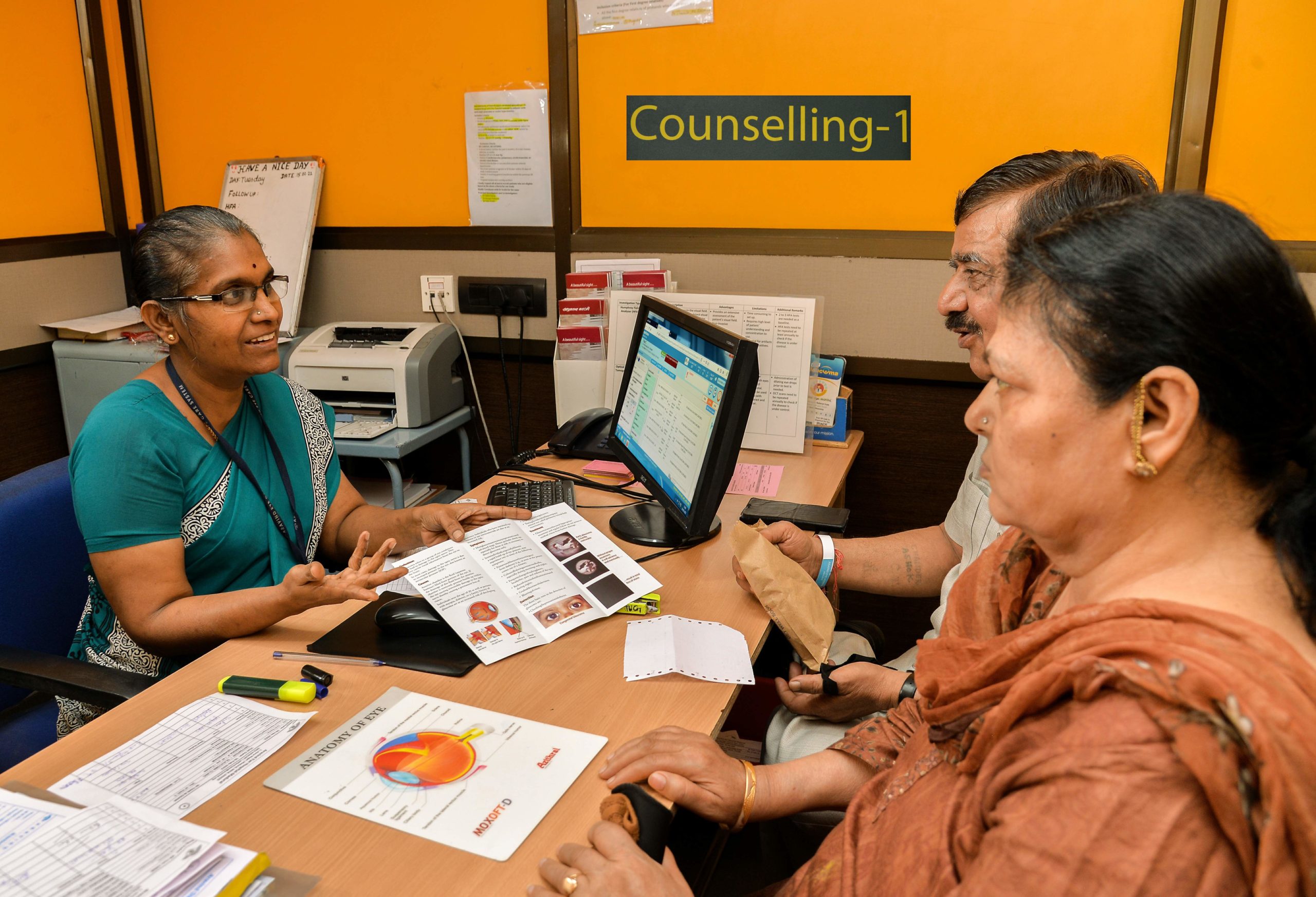 Counselling a client with glaucoma, India. Photo Credit: ARAVIND EYE CARE SYSTEM