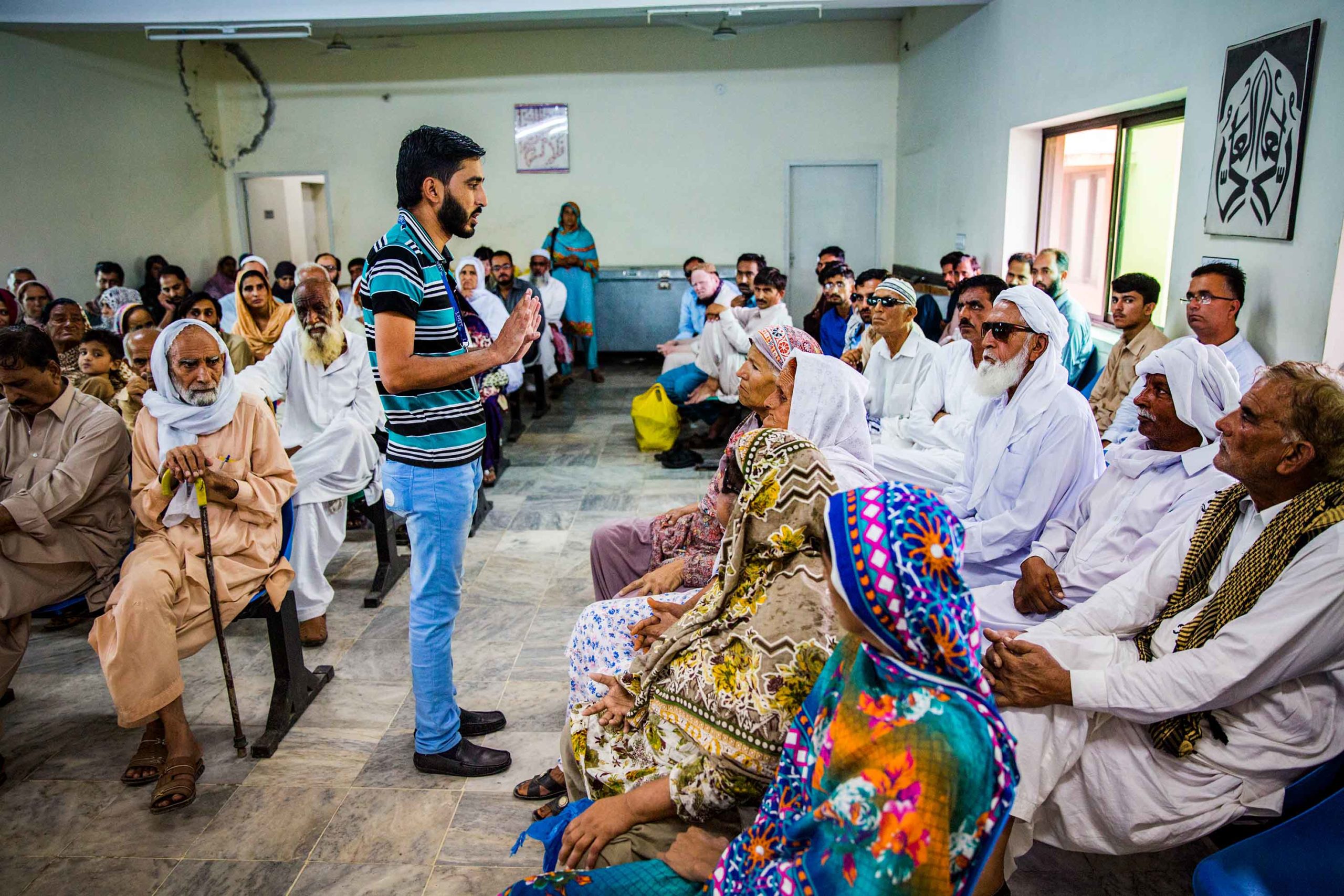 Engaging with communities is a vital part of extending eye care to all. PAKISTAN (Photo: Andrew McConnell/Sightsavers)