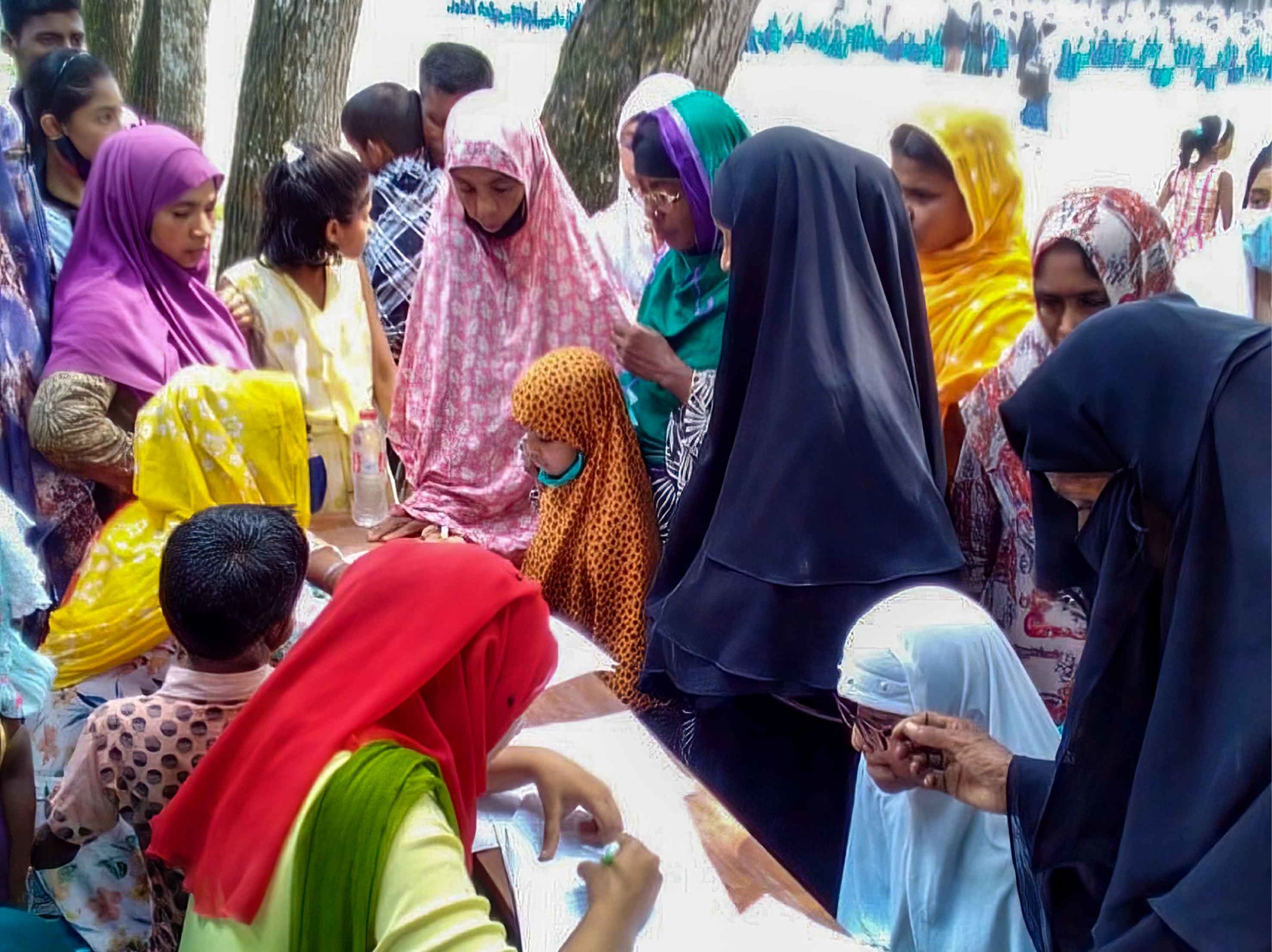 Examining Children in the community using key informant method. BANGLADESH (Photo: © CSF Global CC BY-NC 4.0)