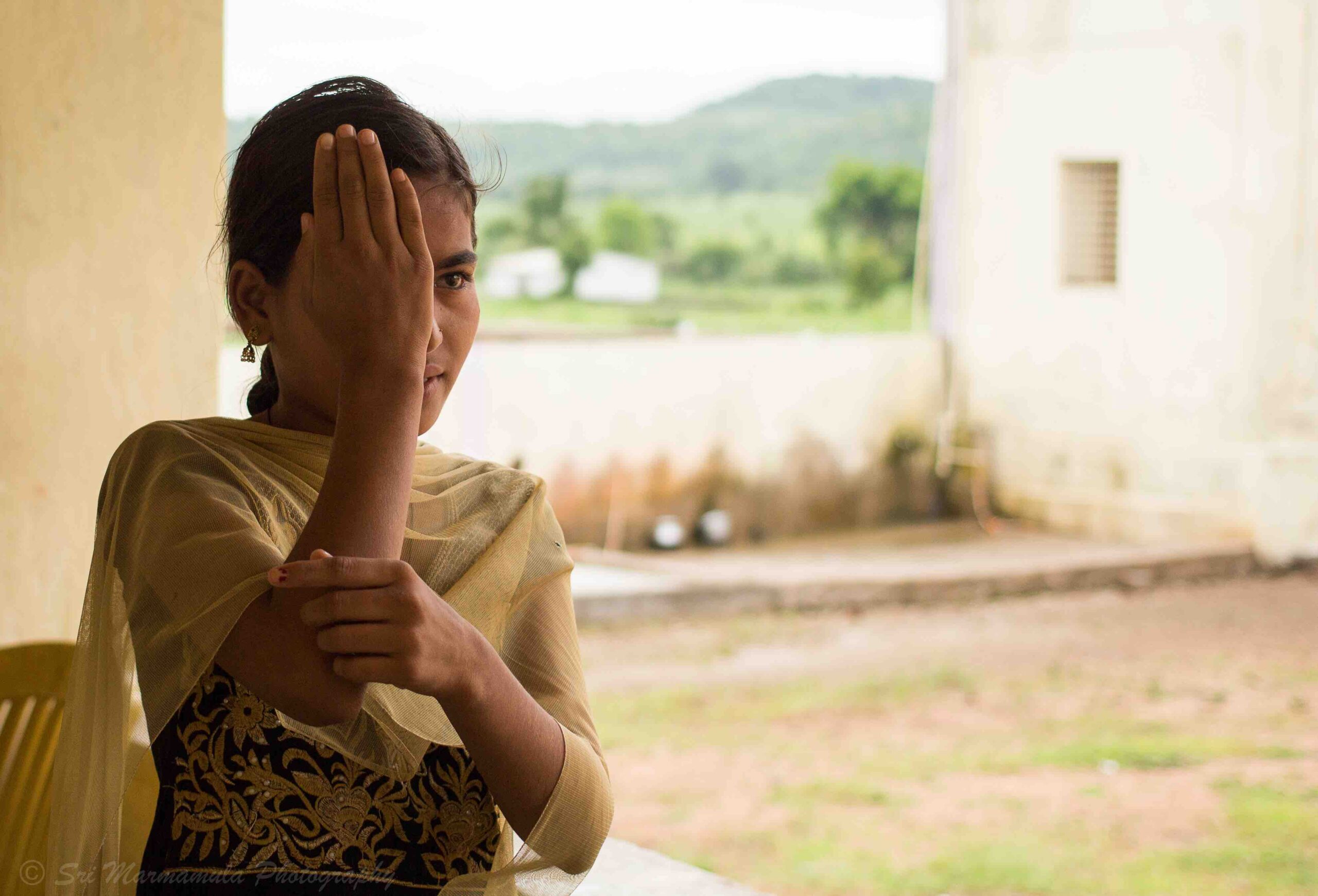 A young girl undergoes a vision screening during a community eye health camp, helping detect issues early and improve access to care, especially in rural areas. INDIA (Photo: © Srinivas Marmamula, LVPEI India CC BY-NC-SA 4.0)