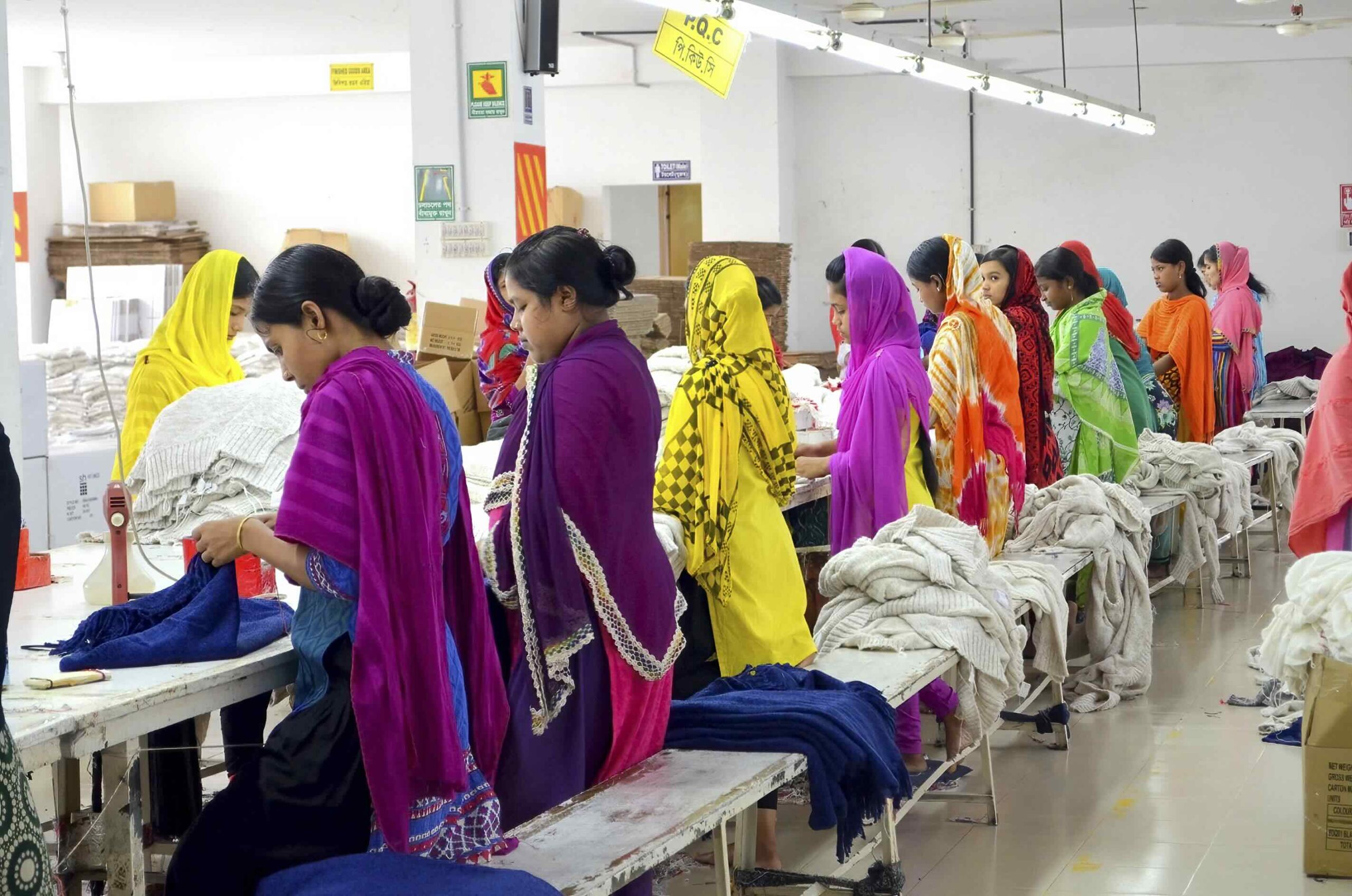 Eye health services are being integrated into garment factories – the largest sector employing women in Bangladesh – as the result of a systems approach to eye care. BANGLADESH (Photo: © Fred Hollows Foundation CC BY-NC-SA 4.0)